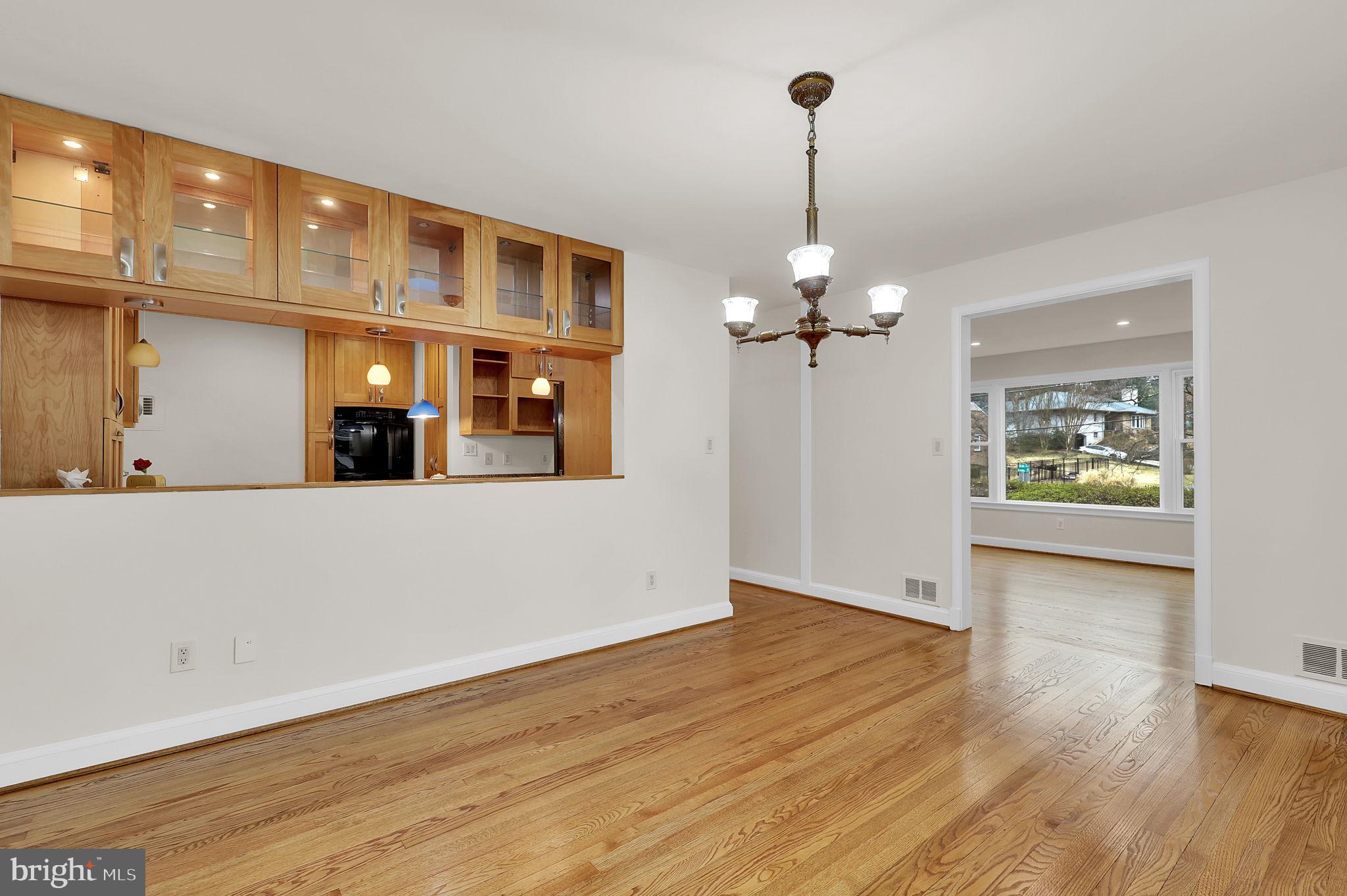 9403 Crosby Road Silver Spring, MD 20910 - Photo 10 of 46