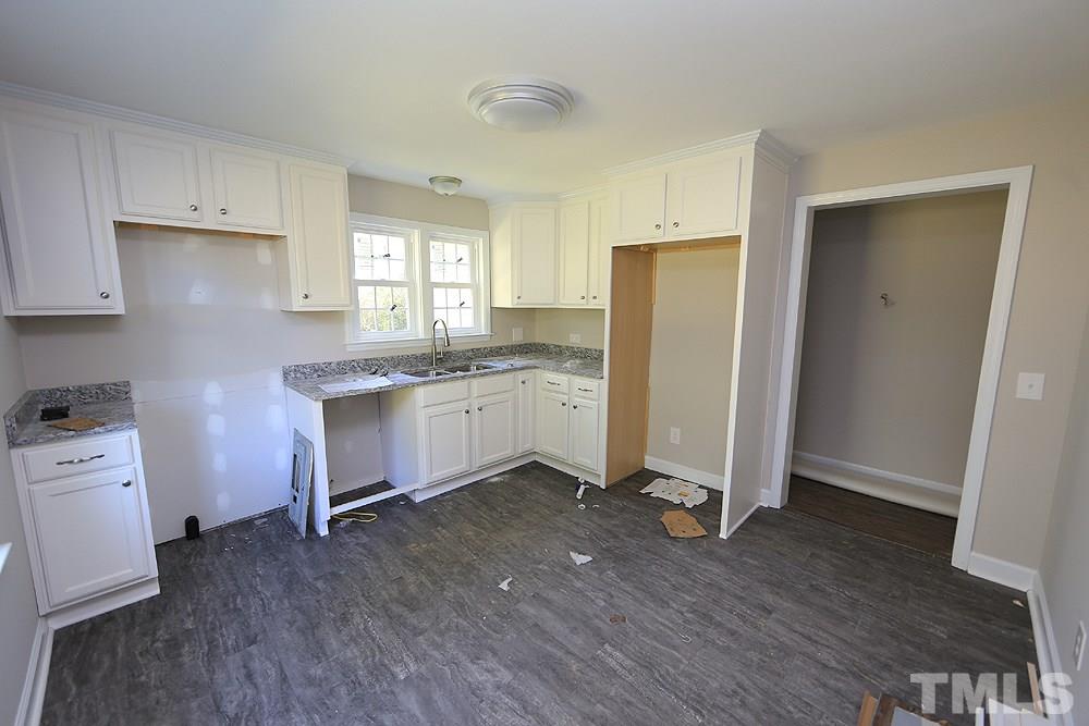 604 Warren Road Erwin, NC 28339 - Photo 5 of 13 Gallery Image 5