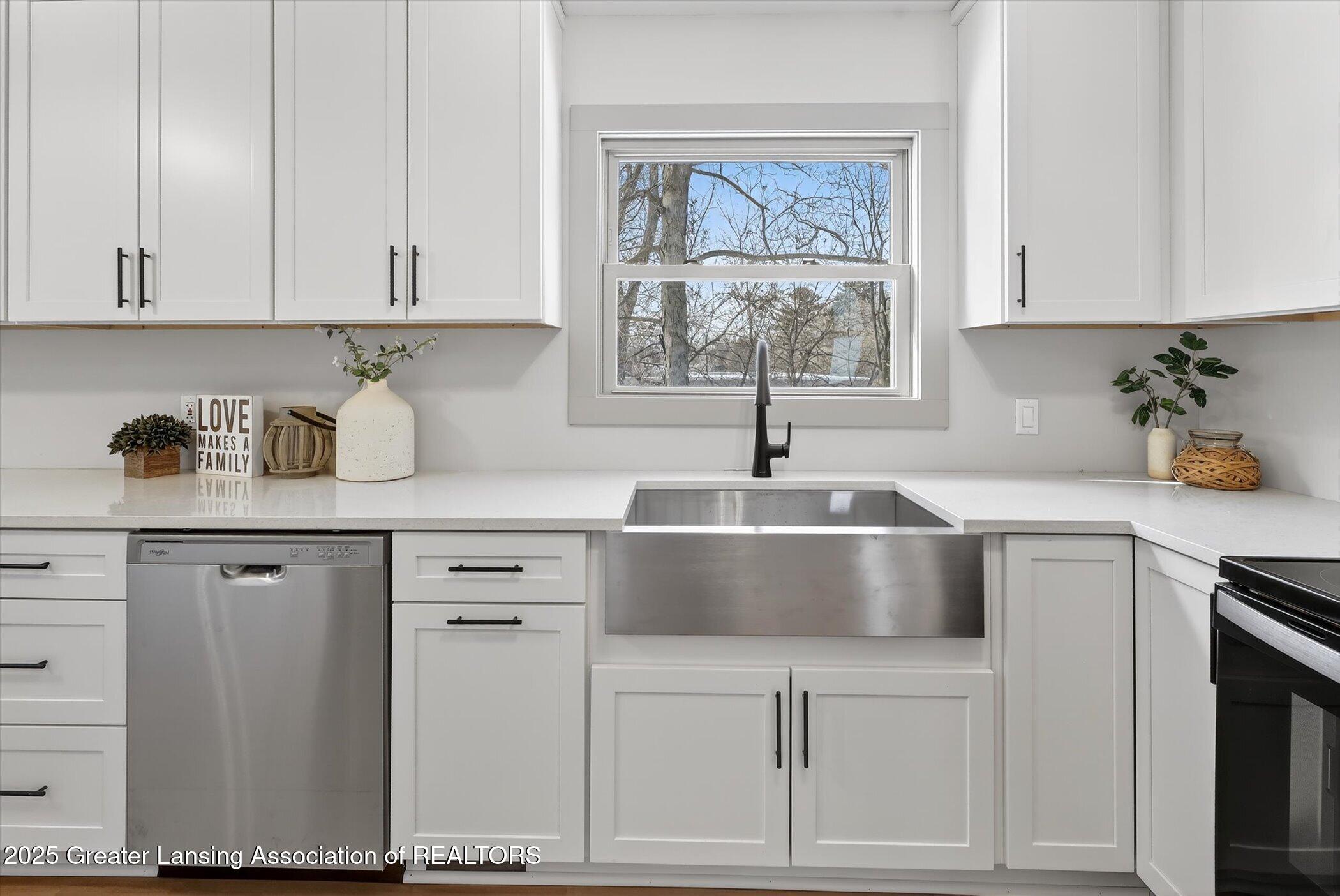 5581 Woodville Road Haslett, MI 48840 - Photo 13 of 53 15-5581 Woodville Rd Haslett, MI 48840-