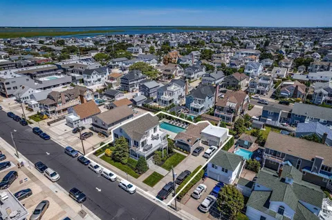 $5,395,000 | 128 95th Street, Stone Harbor, NJ 08247
