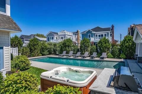 $5,395,000 | 128 95th Street, Stone Harbor, NJ 08247