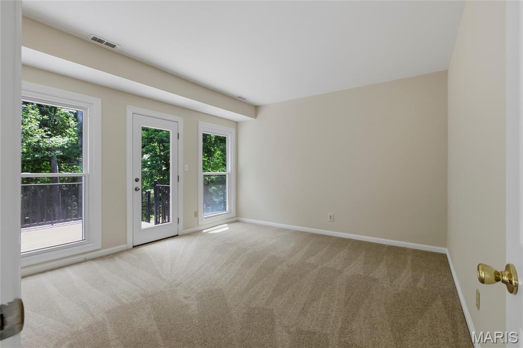 1600 Baxter Forest Ridge Court Chesterfield, MO 63005 - Photo 24 of 38