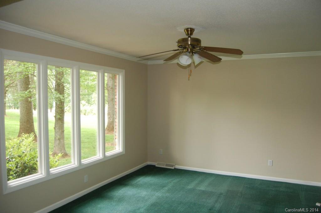 327 Windy Rush Road Kannapolis, NC 28081 - Photo 3 of 22 Gallery Image 3