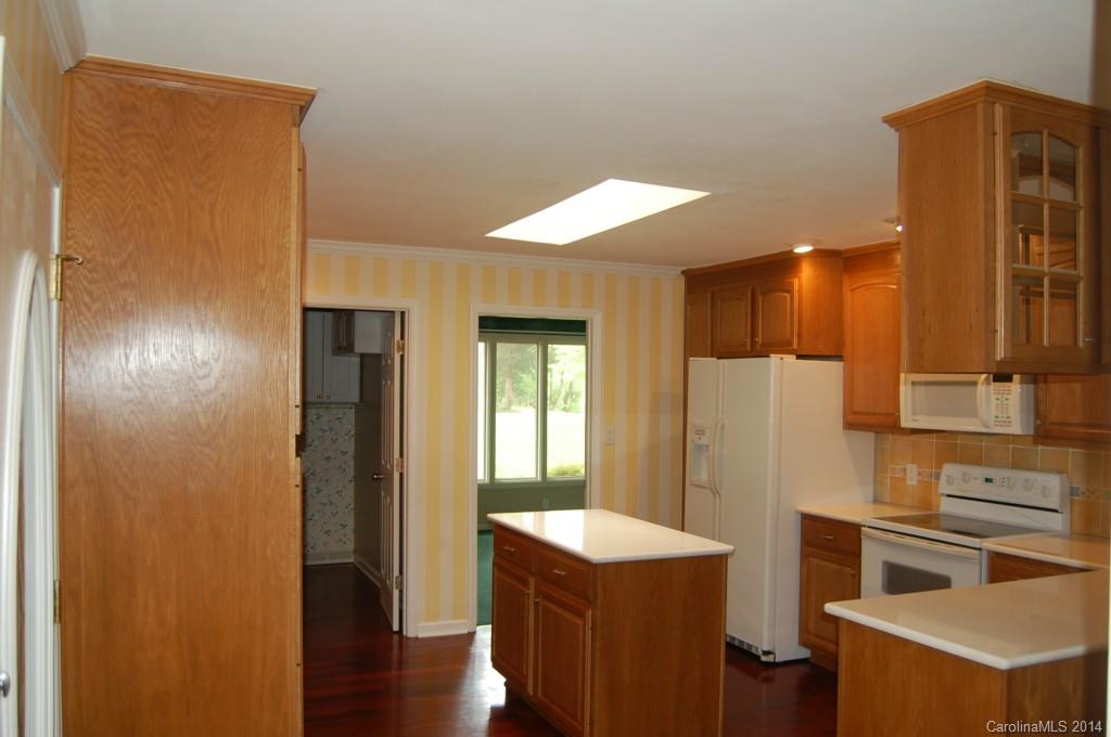 327 Windy Rush Road Kannapolis, NC 28081 - Photo 5 of 22 Gallery Image 5