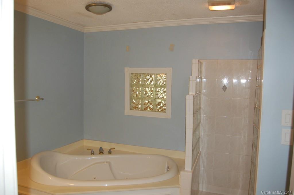 327 Windy Rush Road Kannapolis, NC 28081 - Photo 10 of 22 Gallery Image 10
