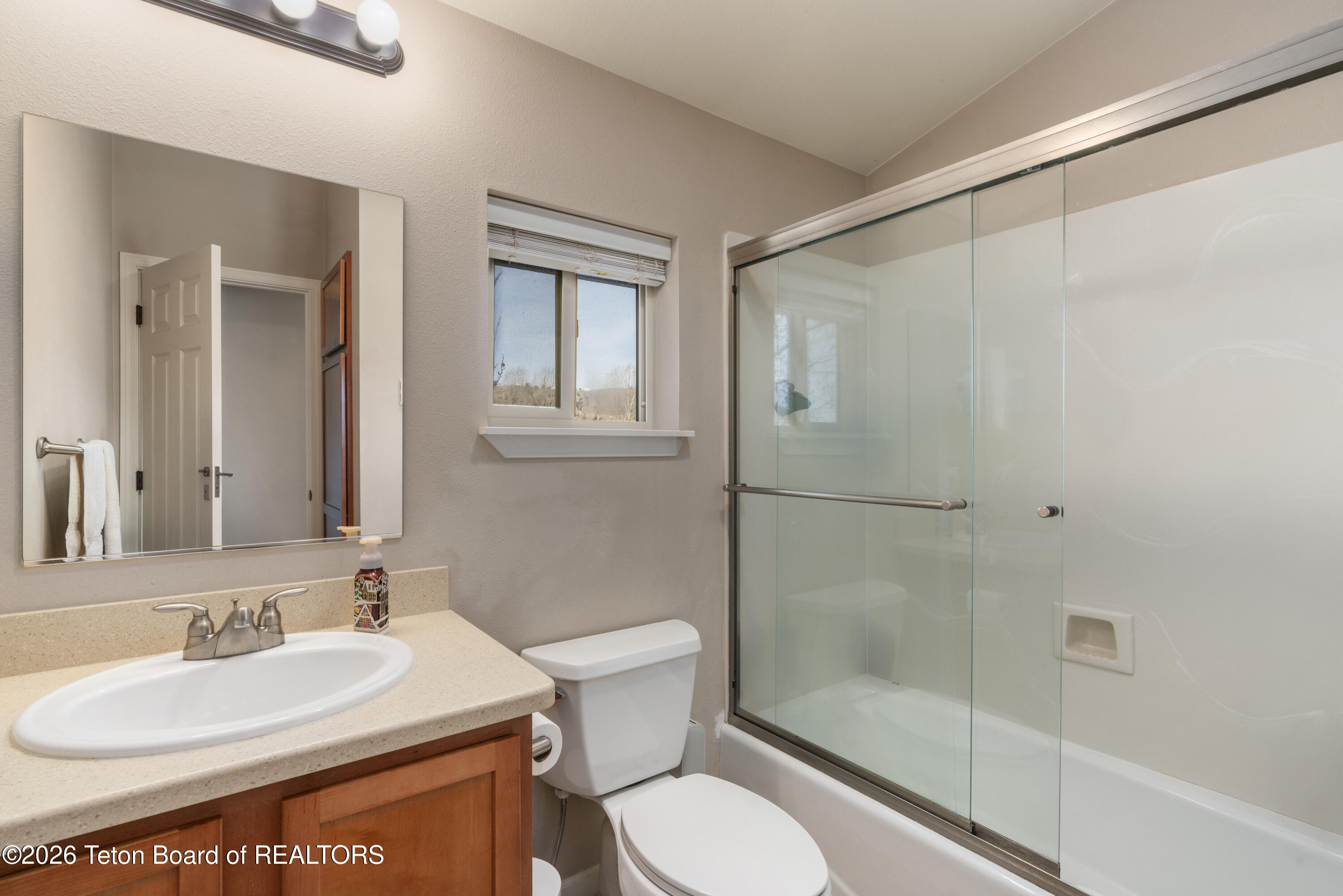 1822 Josephine Loop Jackson, WY 83001 - Photo 10 of 17 Upstairs bathroom