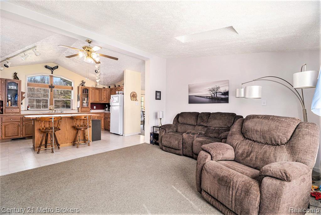 10308 Wilson Road Montrose, MI 48457 - Photo 6 of 31