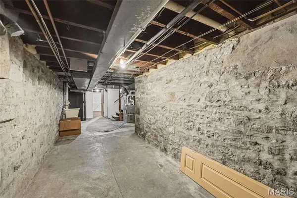 $280,000 | 2320 South 9th Street, St. Louis, MO 63104