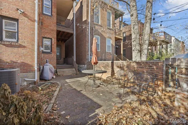 $280,000 | 2320 South 9th Street, St. Louis, MO 63104