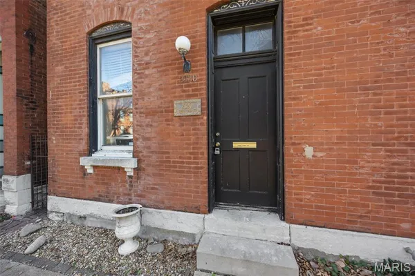 $280,000 | 2320 South 9th Street, St. Louis, MO 63104