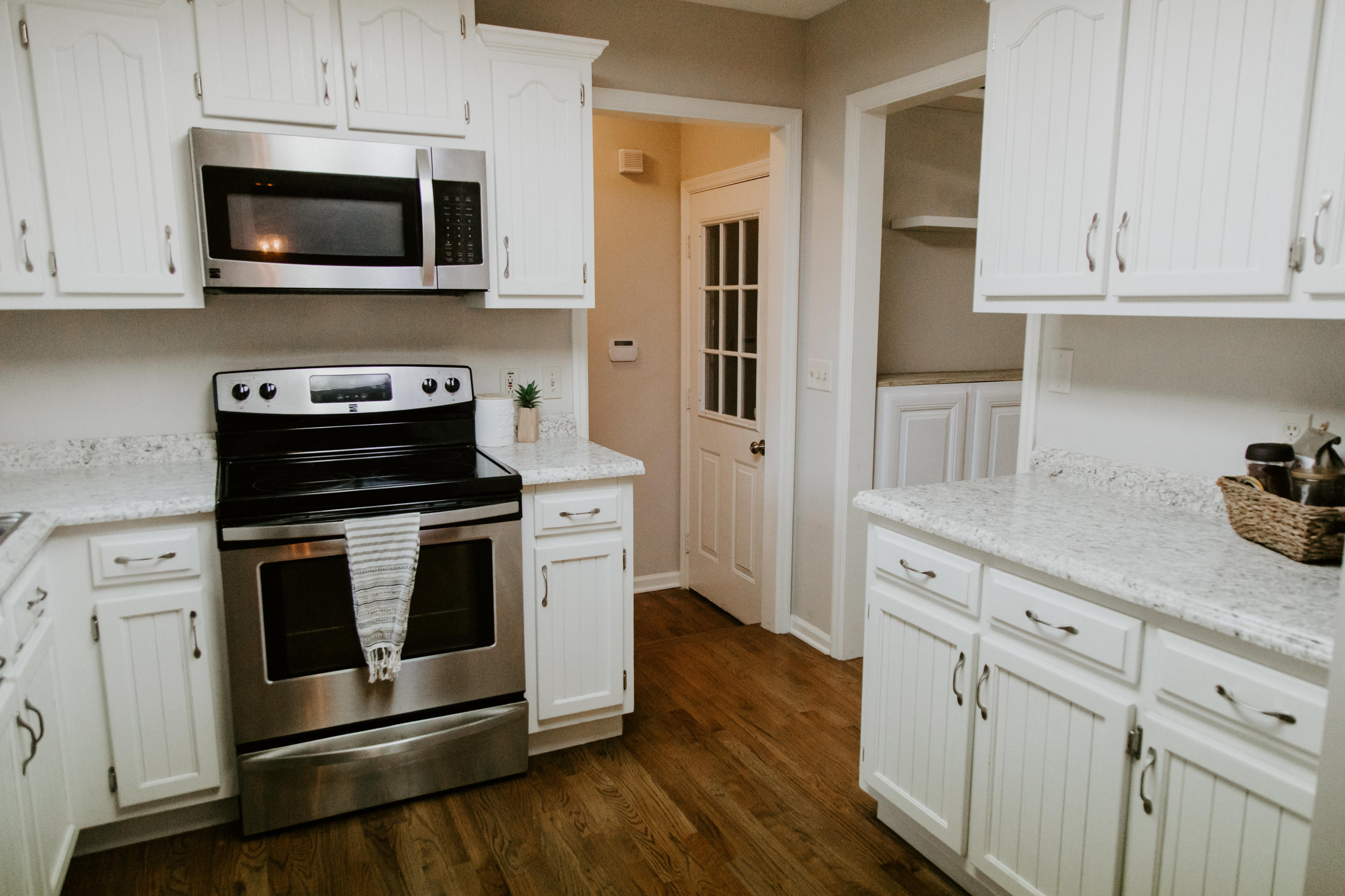 8422 Oak View Drive Chattanooga, TN 37421 - Photo 11 of 55 8422 Oak View Dr. Chattanooga, TN 37421-