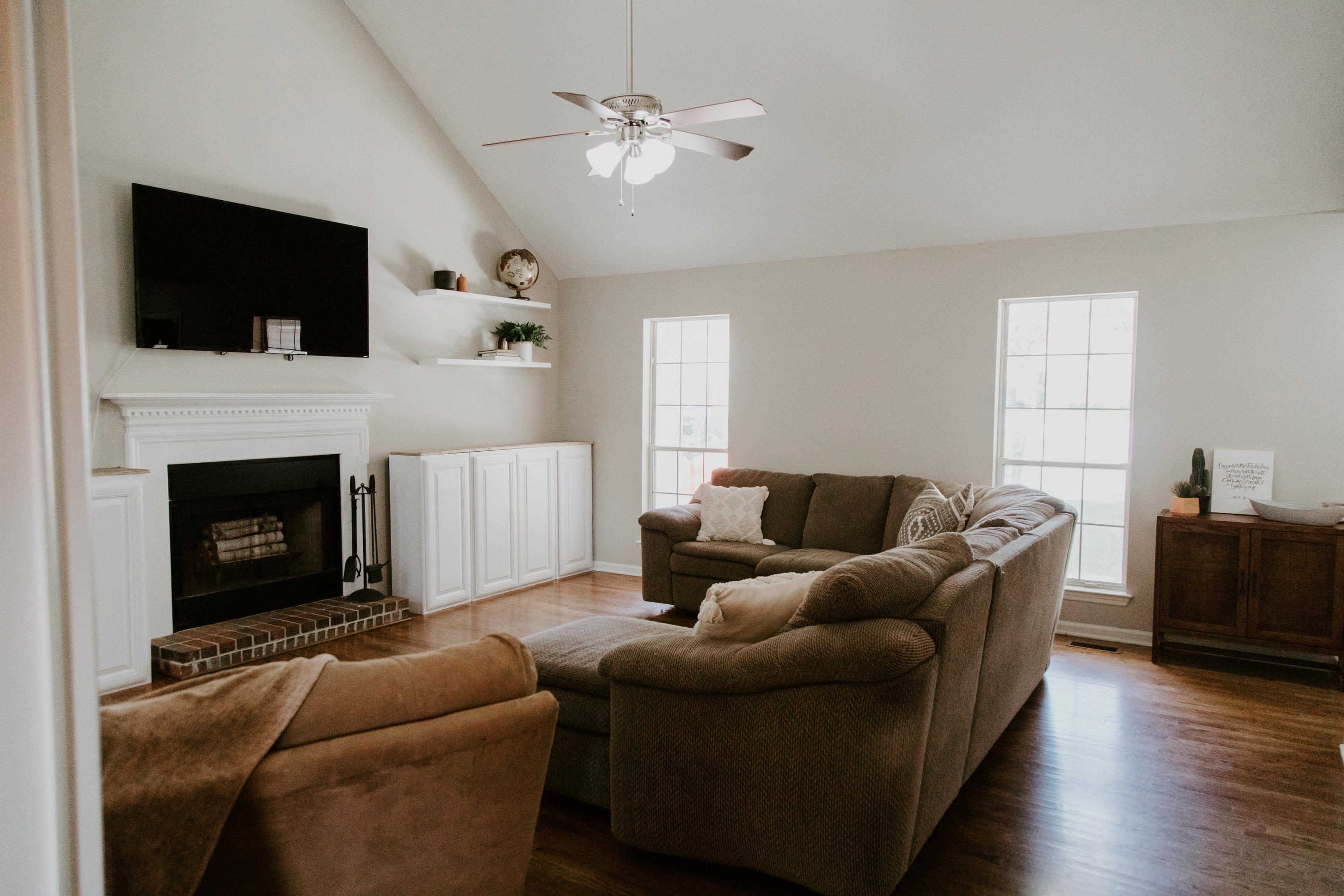 8422 Oak View Drive Chattanooga, TN 37421 - Photo 5 of 55 8422 Oak View Dr. Chattanooga, TN 37421-