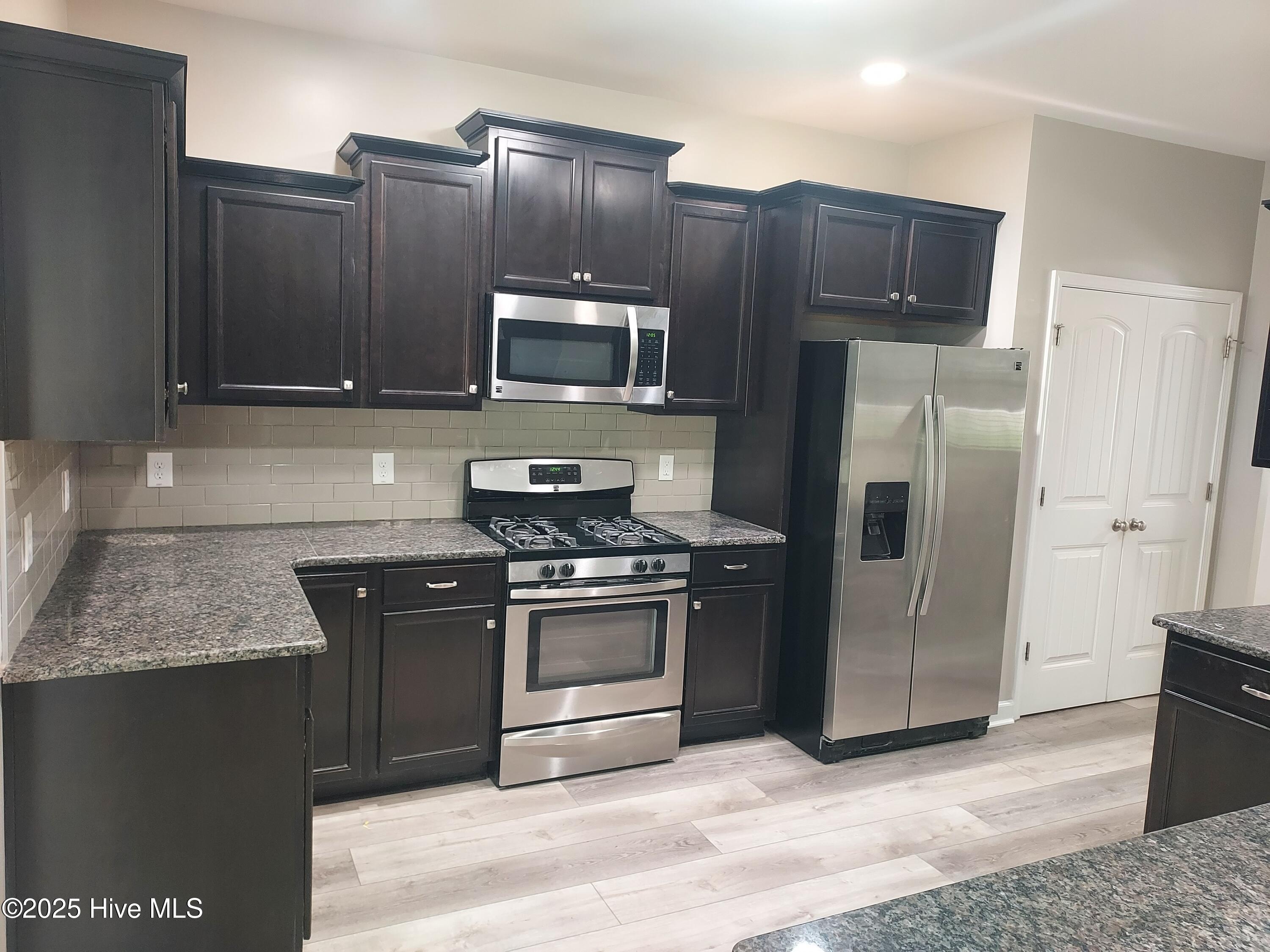 215 Almond Drive Cameron, NC 28326 - Photo 11 of 47 1000015341