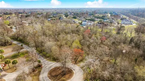 $369,000 | 16 English Turn Lane, New Orleans, LA 70131