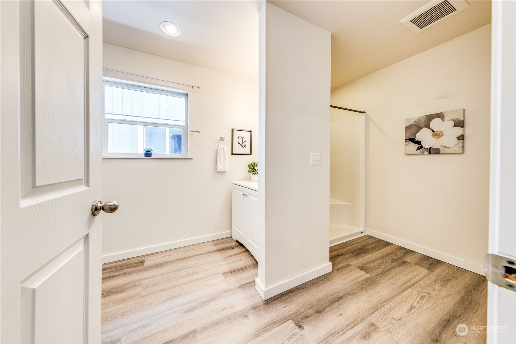 12403 Olympic View Road Northwest Silverdale, WA 98383 - Photo 23 of 27 Gallery Image 23