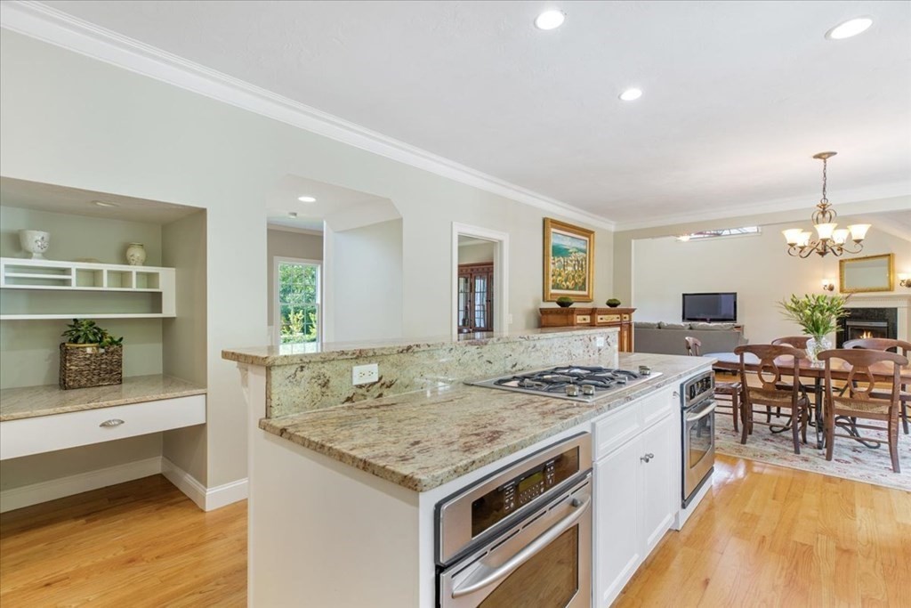 103 Stockbridge Road Scituate, MA 02066 - Photo 8 of 33