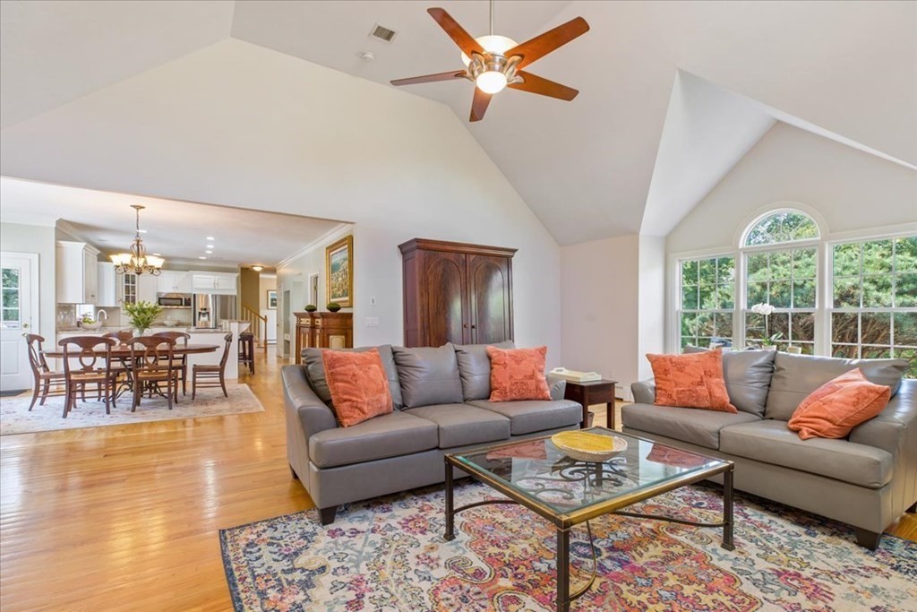 103 Stockbridge Road Scituate, MA 02066 - Photo 10 of 33