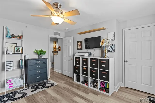 $299,900 | 227 West Monroe Avenue, Unit 205, Kirkwood, MO 63122