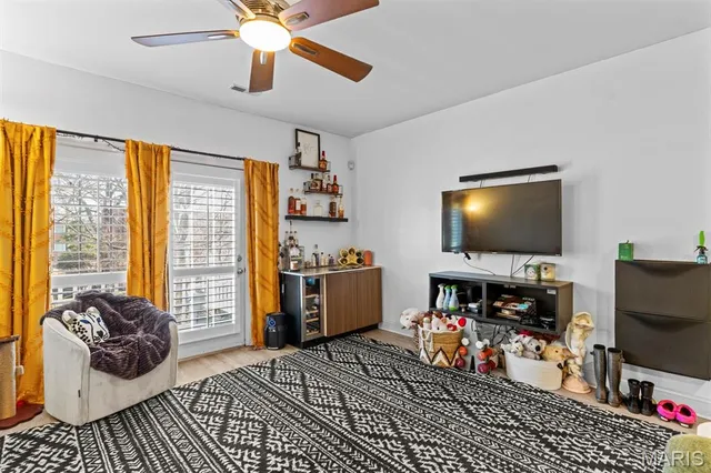 $299,900 | 227 West Monroe Avenue, Unit 205, Kirkwood, MO 63122