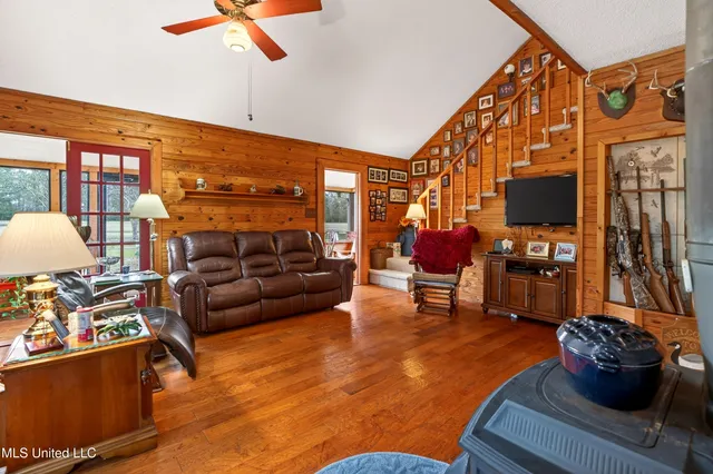 $375,000 | 80 South Spoon Ranch Road, Poplarville, MS 39470