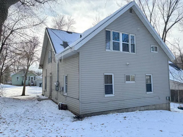 $199,900 | 424 West Birch Avenue, Fergus Falls, MN 56537