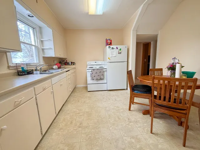 $199,900 | 424 West Birch Avenue, Fergus Falls, MN 56537