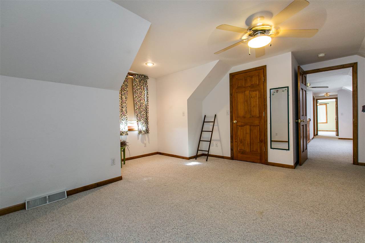 1502 Manson Road Dubuque, IA 52003 - Photo 13 of 25 Gallery Image 13