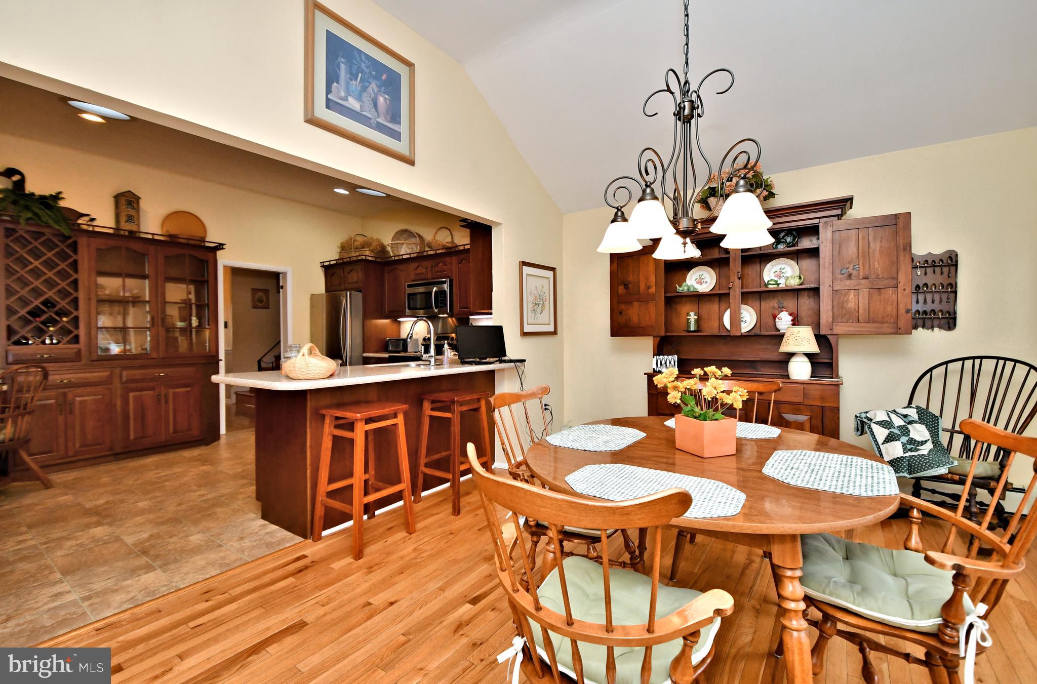988 Williamson Road Horsham, PA 19044 - Photo 17 of 47 Breakfast Room