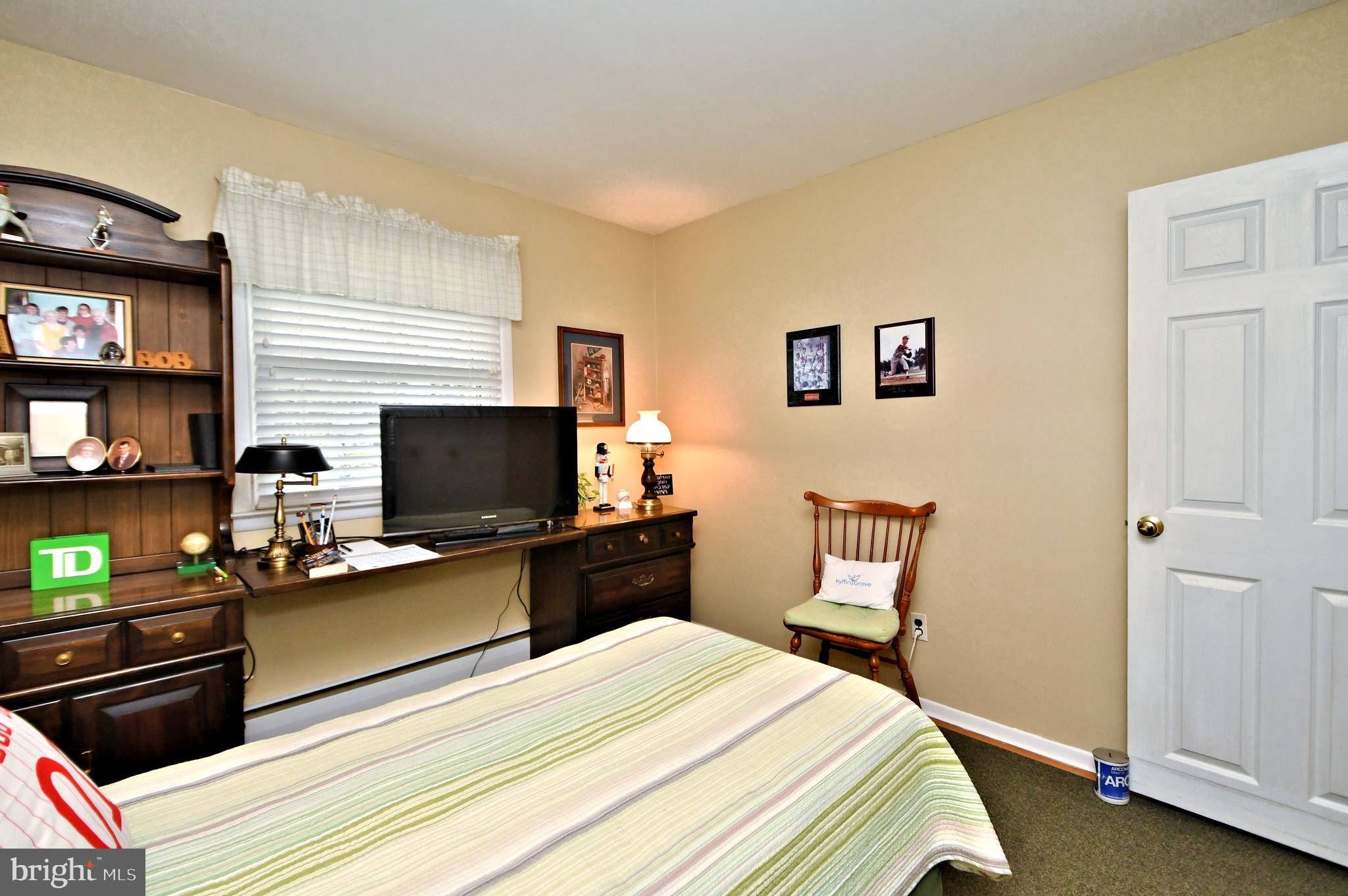 988 Williamson Road Horsham, PA 19044 - Photo 25 of 47 Bedroom #3