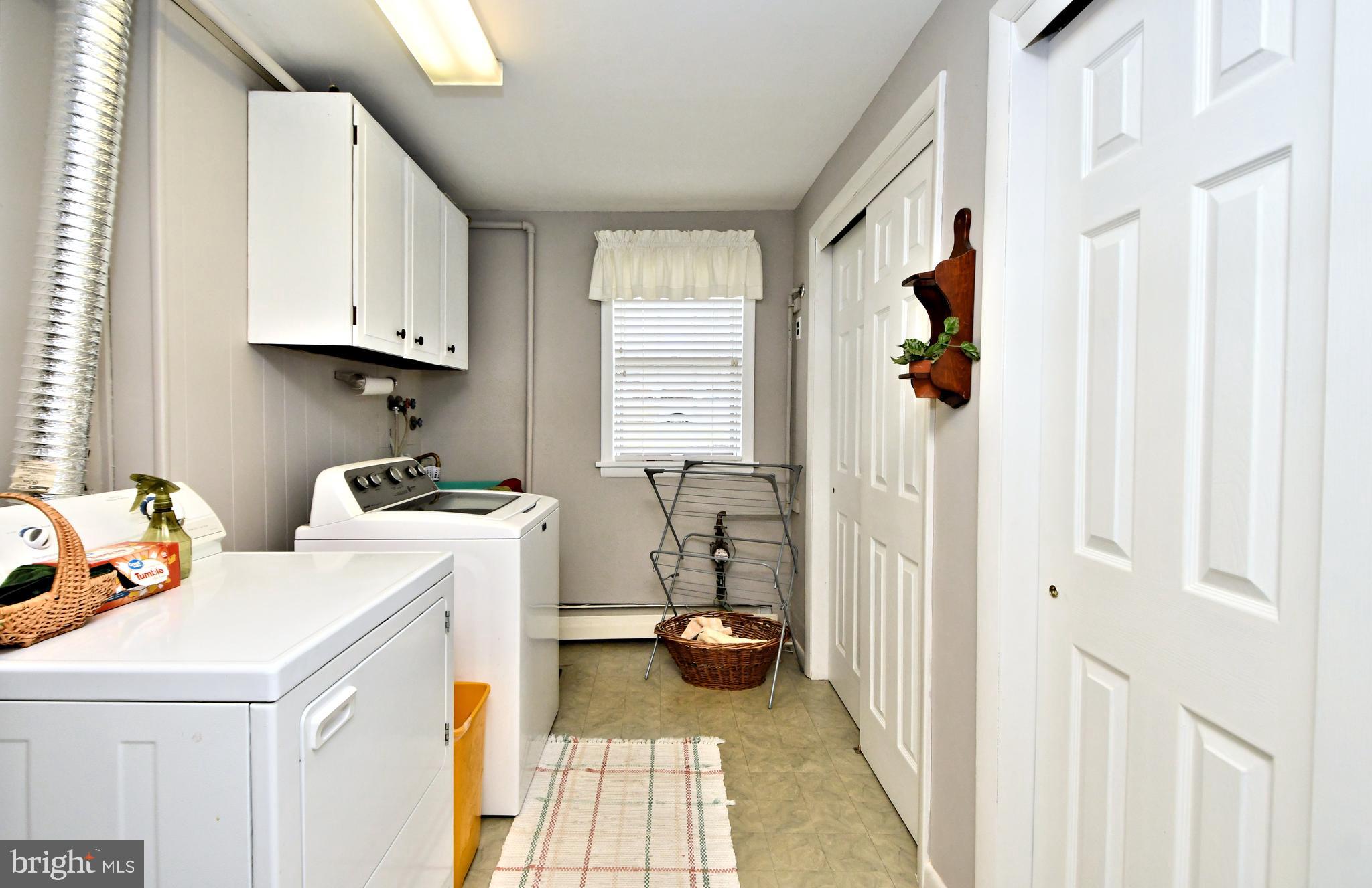 988 Williamson Road Horsham, PA 19044 - Photo 34 of 47 Laundry Room