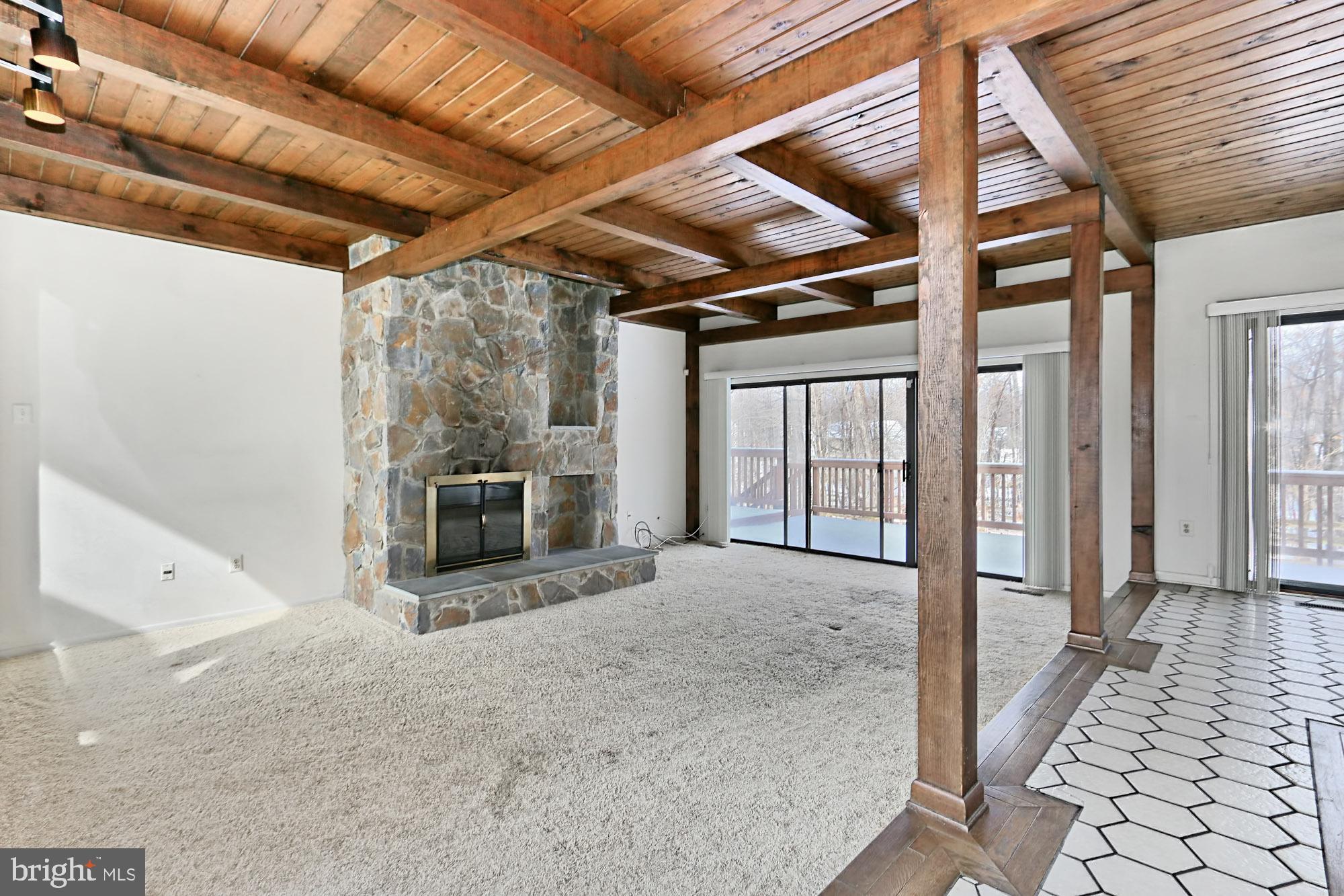 3666 Russell Road Woodbridge, VA 22192 - Photo 26 of 78 Family Room