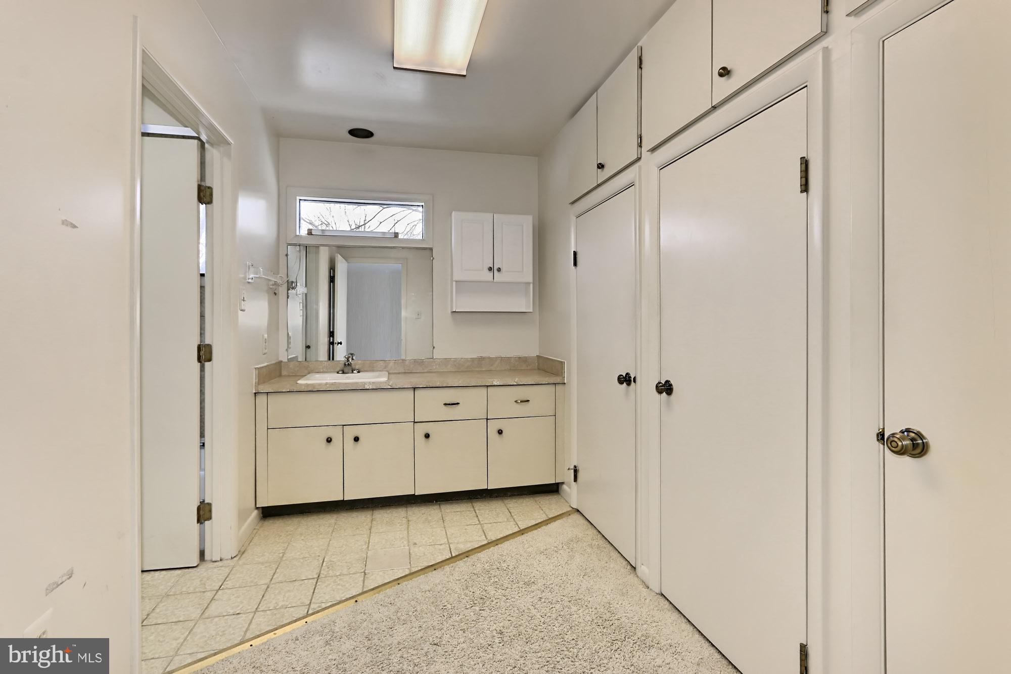 3666 Russell Road Woodbridge, VA 22192 - Photo 33 of 78 Master Bath