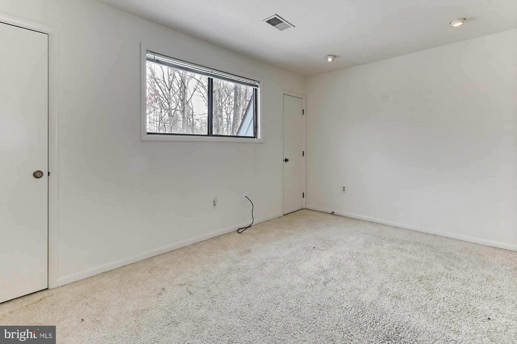 3666 Russell Road Woodbridge, VA 22192 - Photo 40 of 78 Bedroom 3