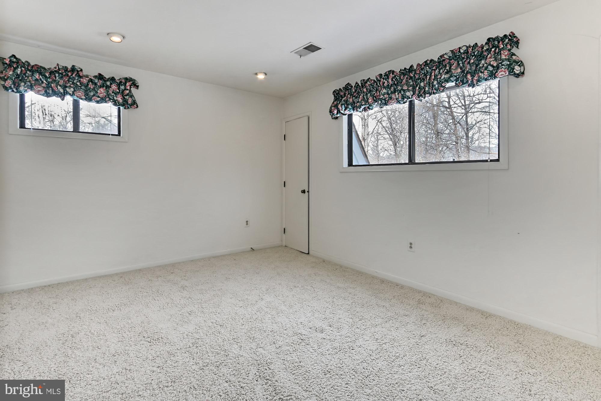 3666 Russell Road Woodbridge, VA 22192 - Photo 42 of 78 Bedroom 5