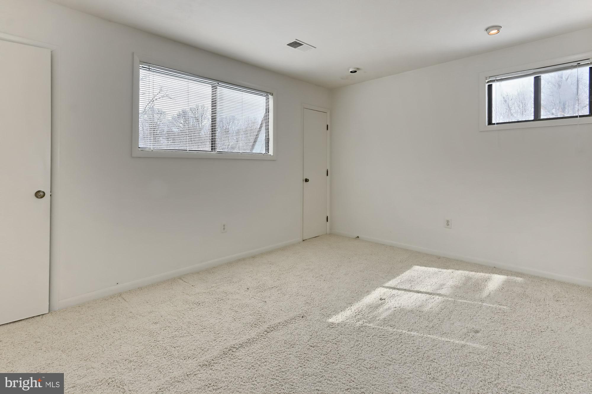 3666 Russell Road Woodbridge, VA 22192 - Photo 43 of 78 Bedroom 6