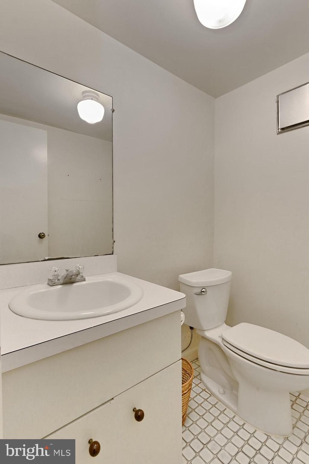 3666 Russell Road Woodbridge, VA 22192 - Photo 51 of 78 Half Bath