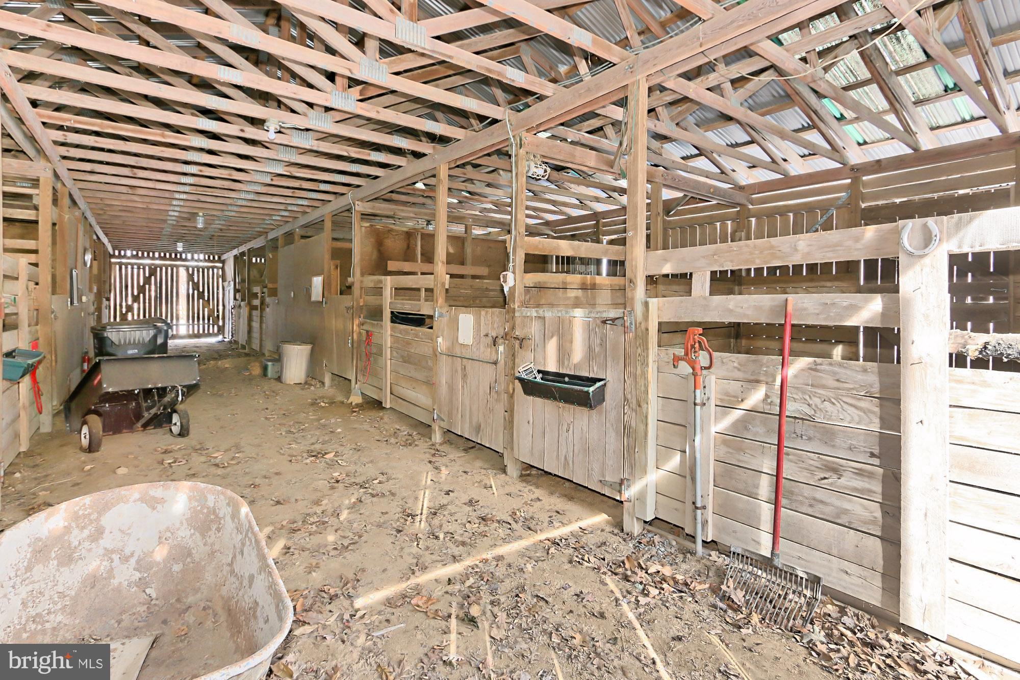 3666 Russell Road Woodbridge, VA 22192 - Photo 67 of 78 Stable