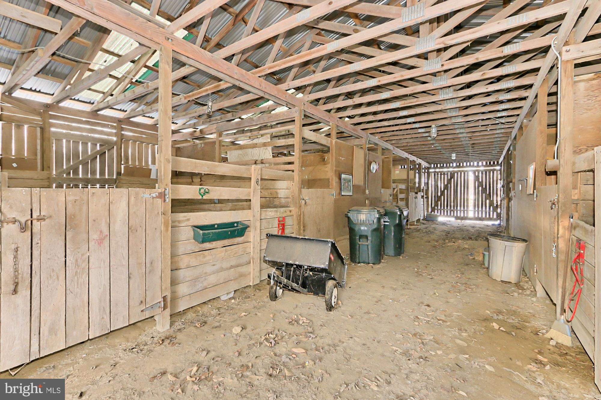 3666 Russell Road Woodbridge, VA 22192 - Photo 68 of 78 Stable