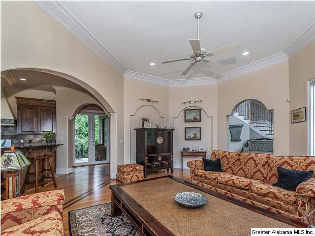 201 Kings Crest Lane Pelham, AL 35124 - Photo 6 of 32