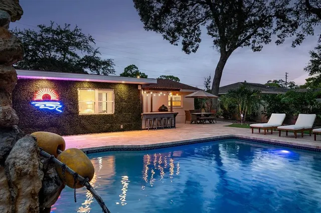 $5,200 | 333 66th Street North, St. Petersburg, FL 33710