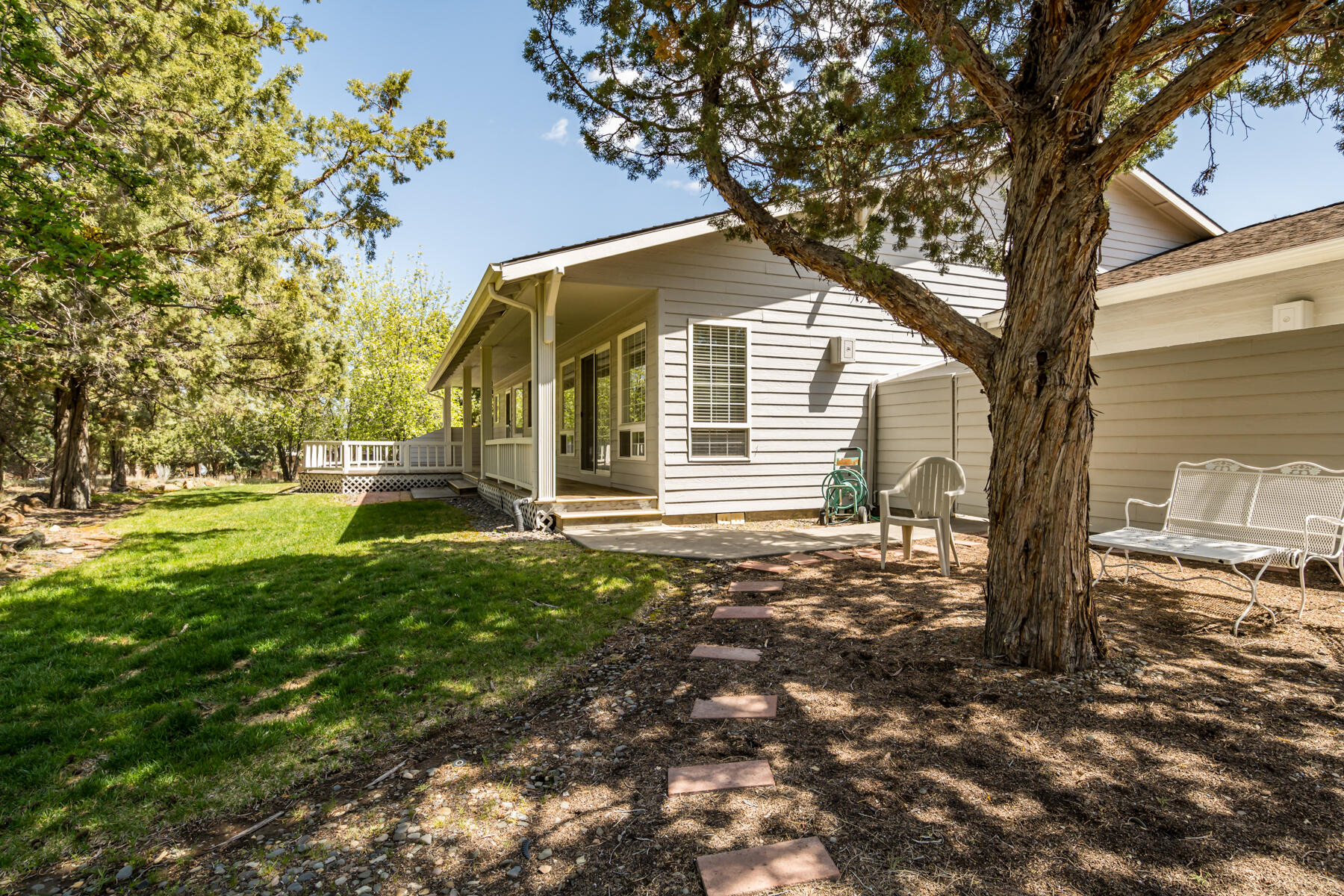 892 Northwest Chelsea Loop Bend, OR 97703 - Photo 32 of 46 JH5_1188