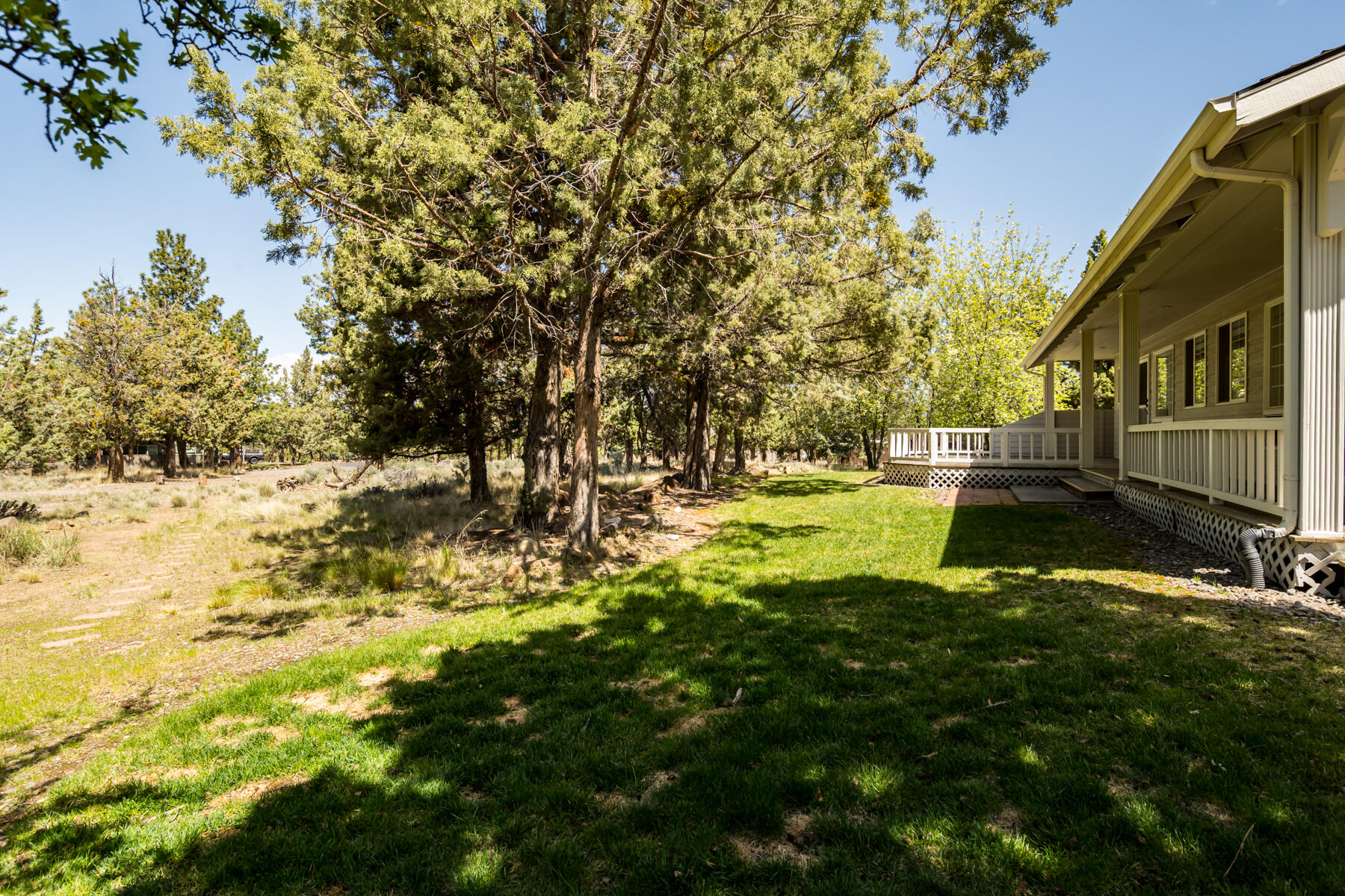 892 Northwest Chelsea Loop Bend, OR 97703 - Photo 39 of 46 JH5_1195