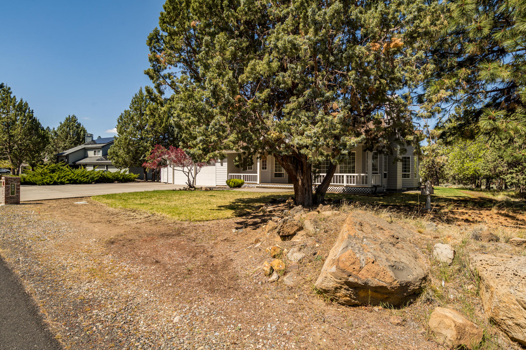892 Northwest Chelsea Loop Bend, OR 97703 - Photo 40 of 46 JH5_1100