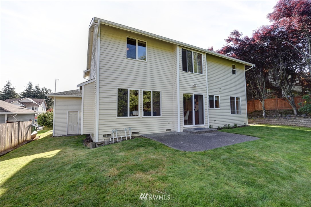 23215 9th Place West Bothell, WA 98021 - Photo 22 of 24 a view of a backyard with a garden