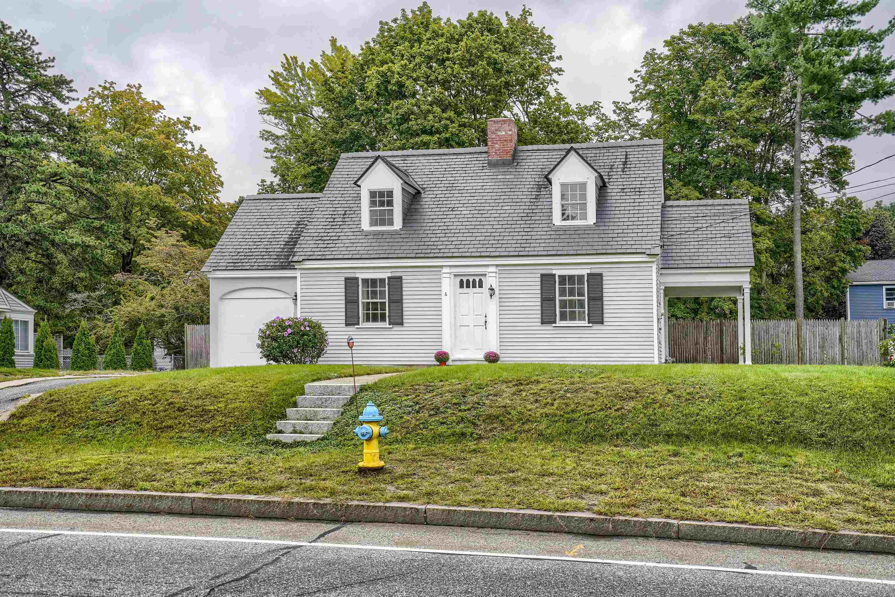 6 East Dunstable Road Nashua, NH 03060 - Photo 1 of 30 Gallery Image 1