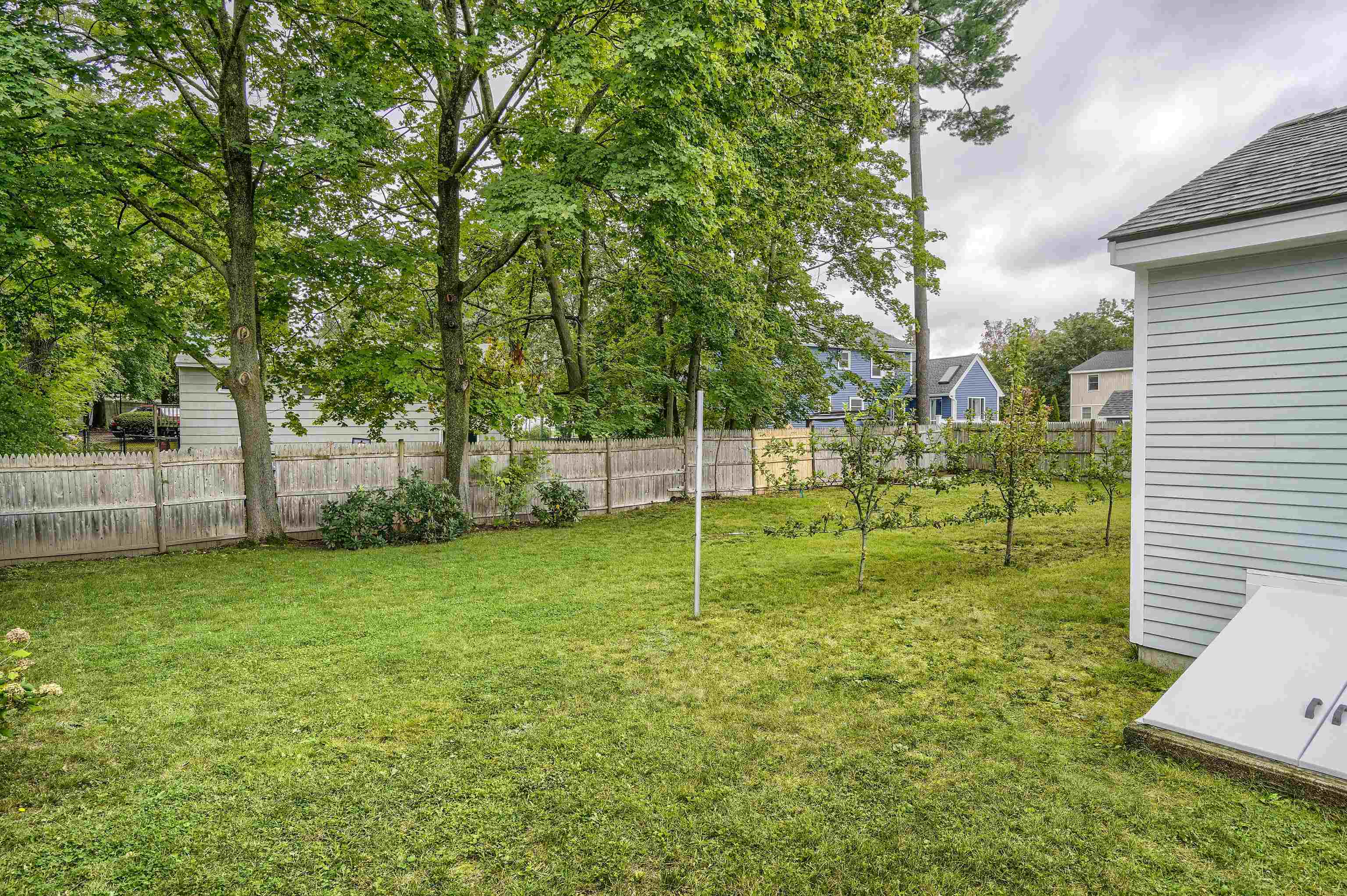 6 East Dunstable Road Nashua, NH 03060 - Photo 24 of 30 Gallery Image 24