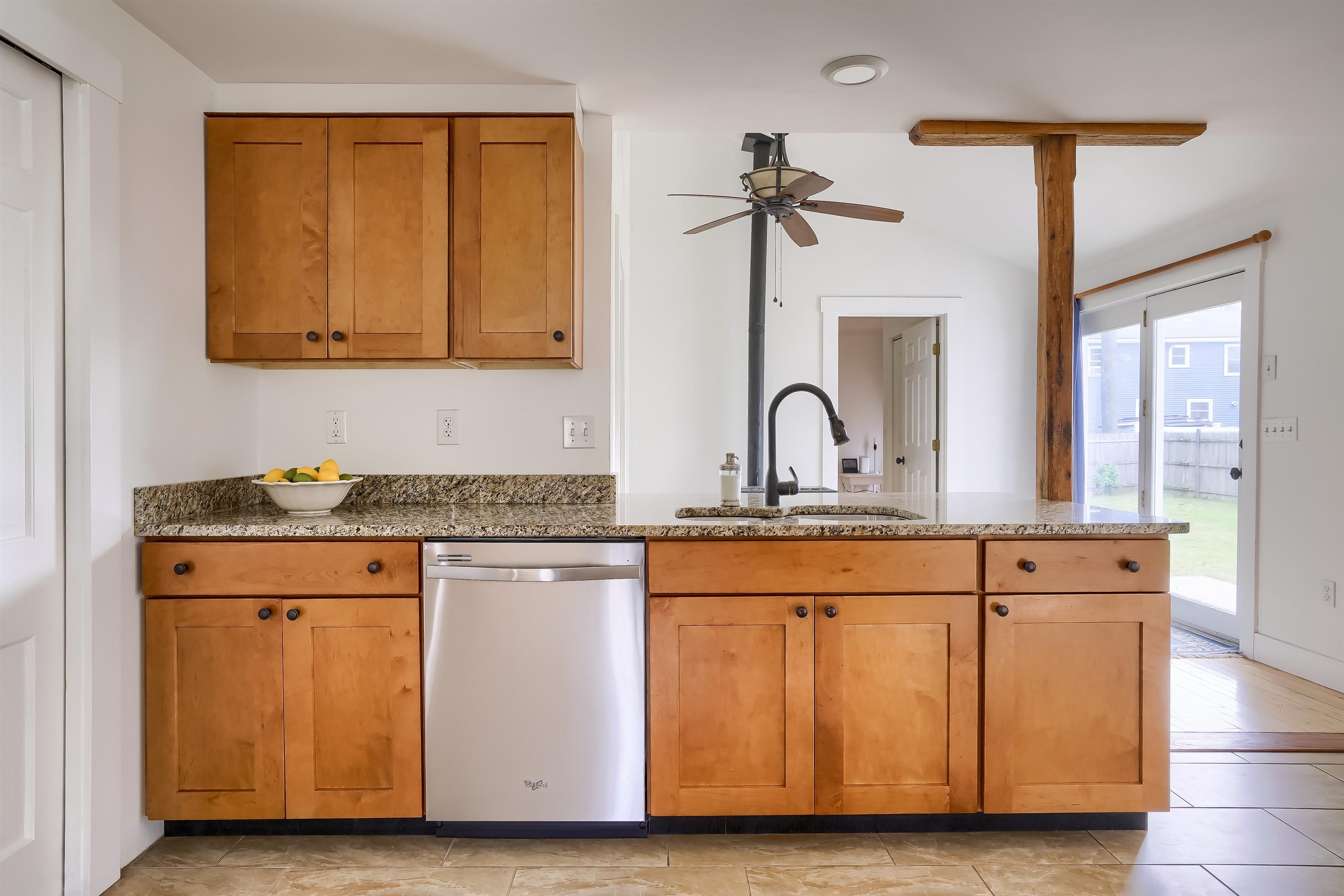 6 East Dunstable Road Nashua, NH 03060 - Photo 5 of 30 Gallery Image 5