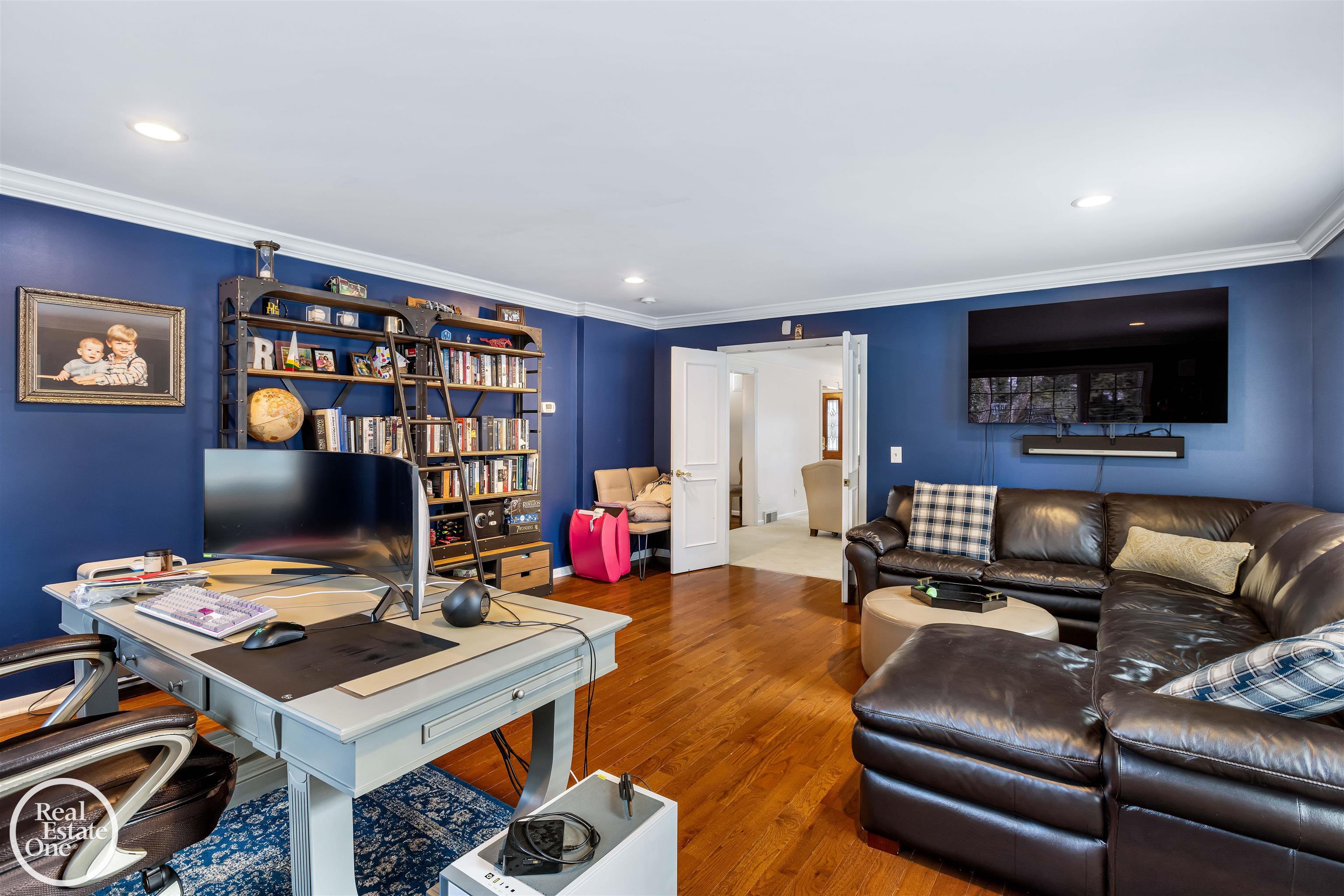 535 Ballantyne Road Grosse Pointe Shores, MI 48236 - Photo 12 of 89