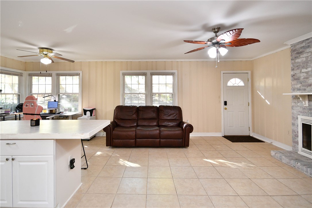 303 Tanglewood Drive Anderson, SC 29621 - Photo 11 of 45