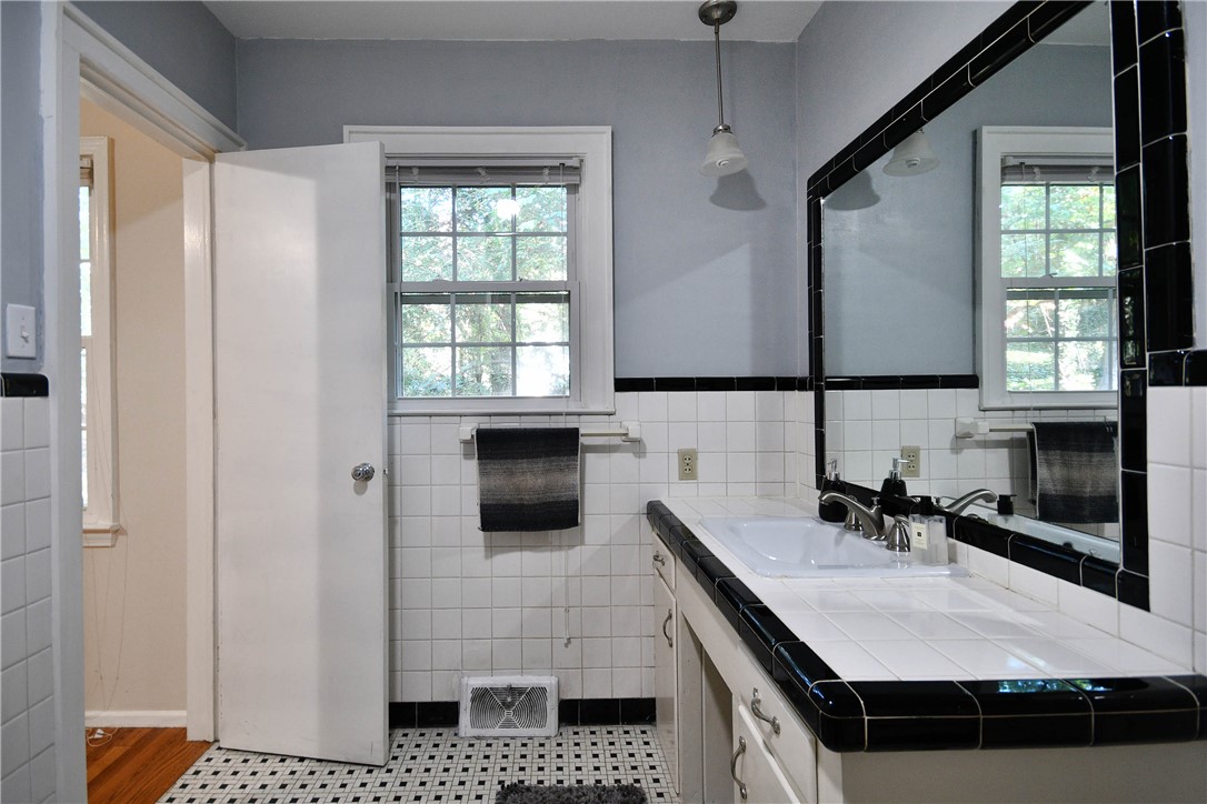 303 Tanglewood Drive Anderson, SC 29621 - Photo 30 of 45